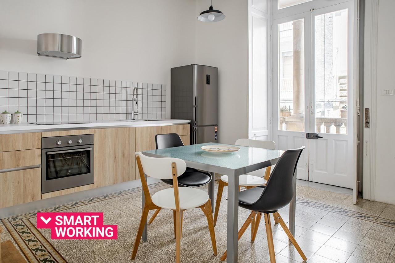 Cavour Apartments By Wonderful Italy 노토 외부 사진