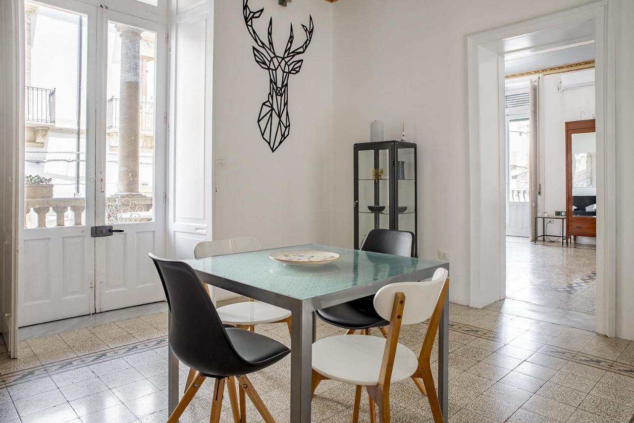 Cavour Apartments By Wonderful Italy 노토 외부 사진